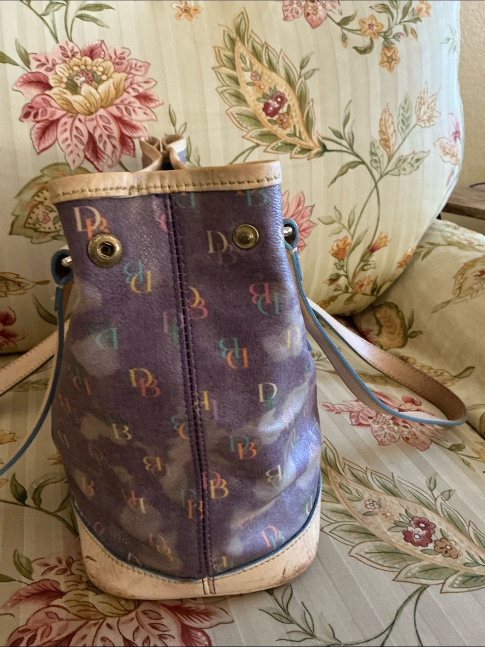Dooney & Bourke Tote - Picture 15 of 15